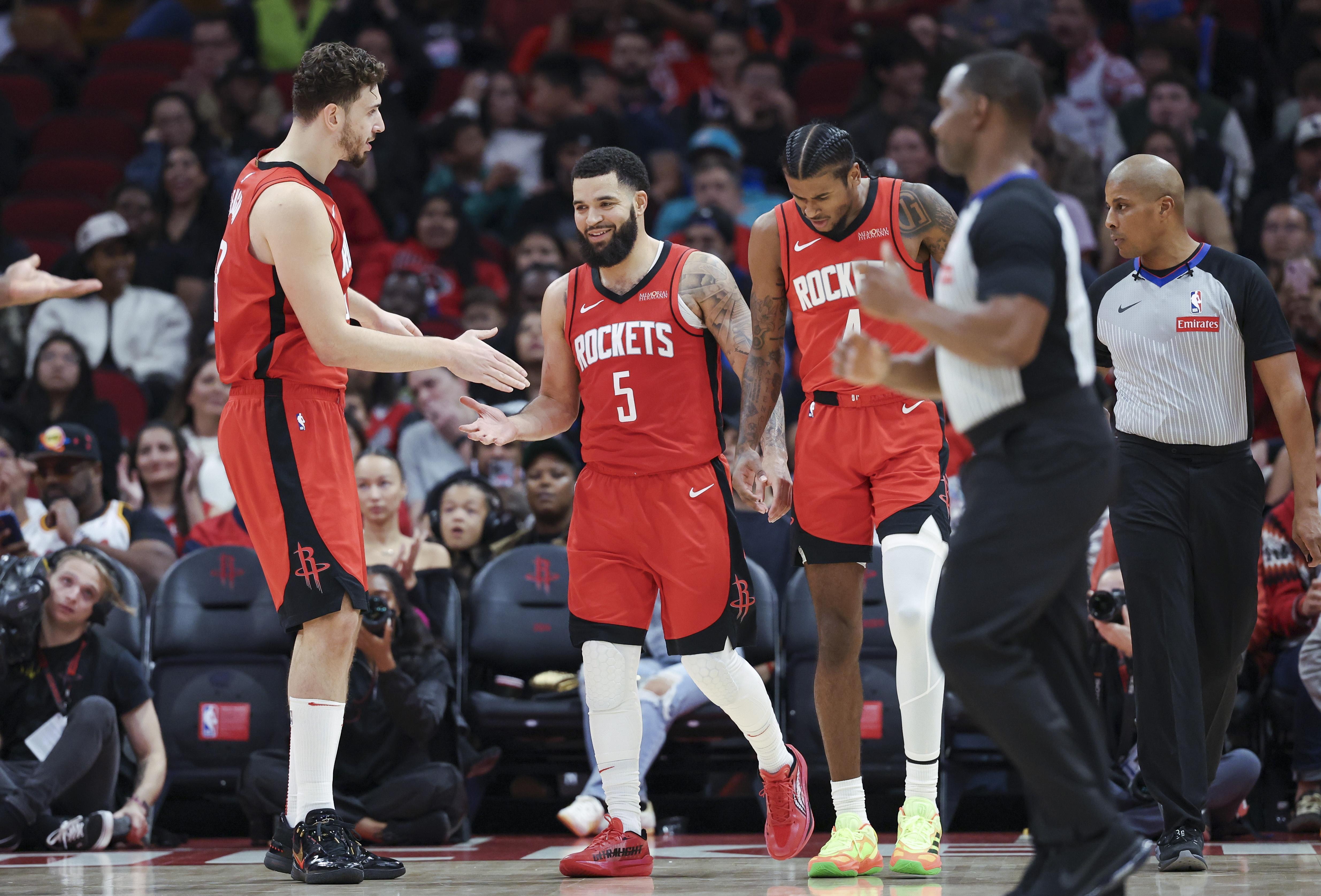 九游网页版登录入口-包含丹佛掘金训练开放日，国际比赛日战术微调引欢呼，全明星赛在即，球队文化再被提及的词条